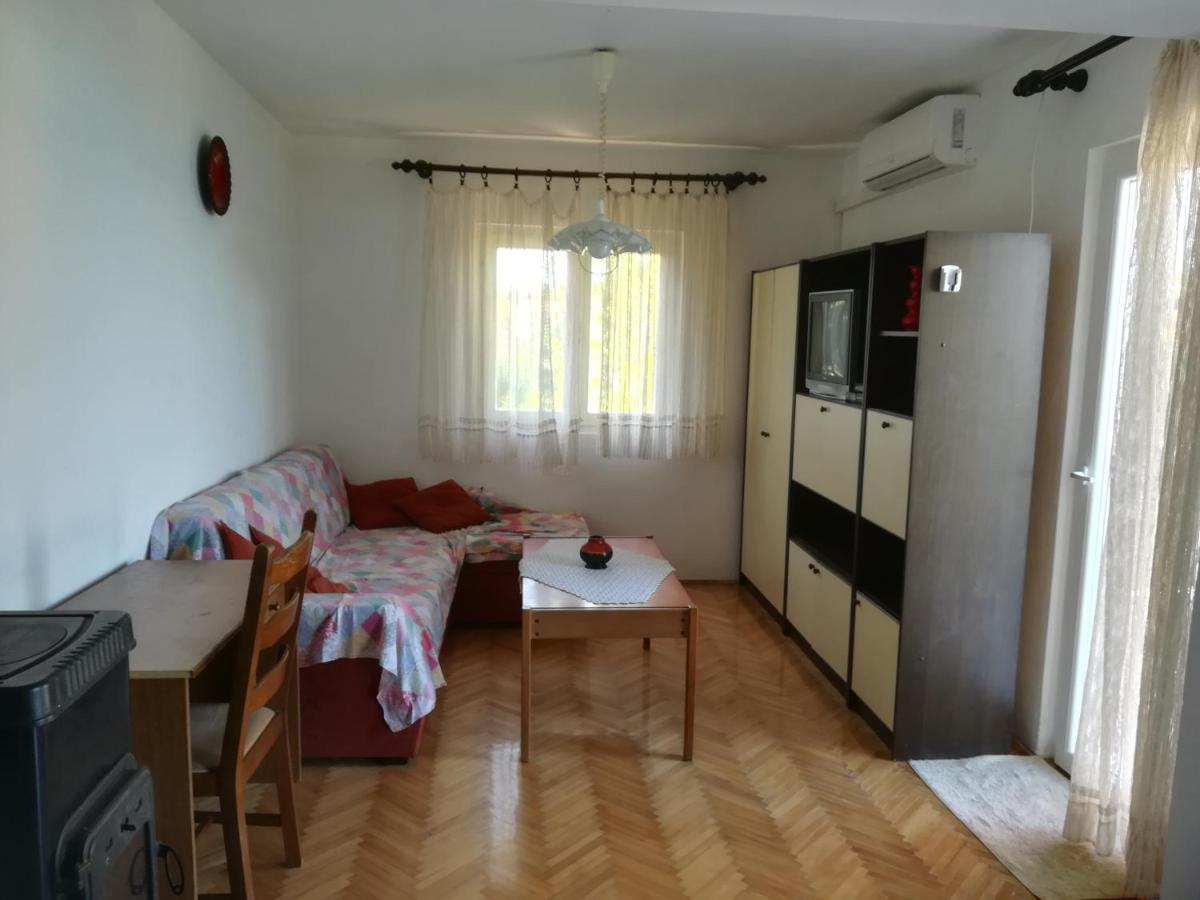 Apartment Porat Ugljan Kültér fotó